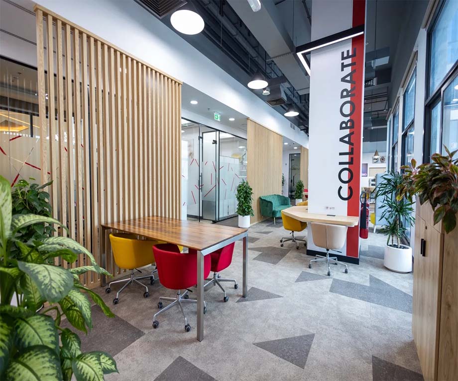 Văn phòng truyền thống và Coworking Space: Lựa chọn mô hình nào