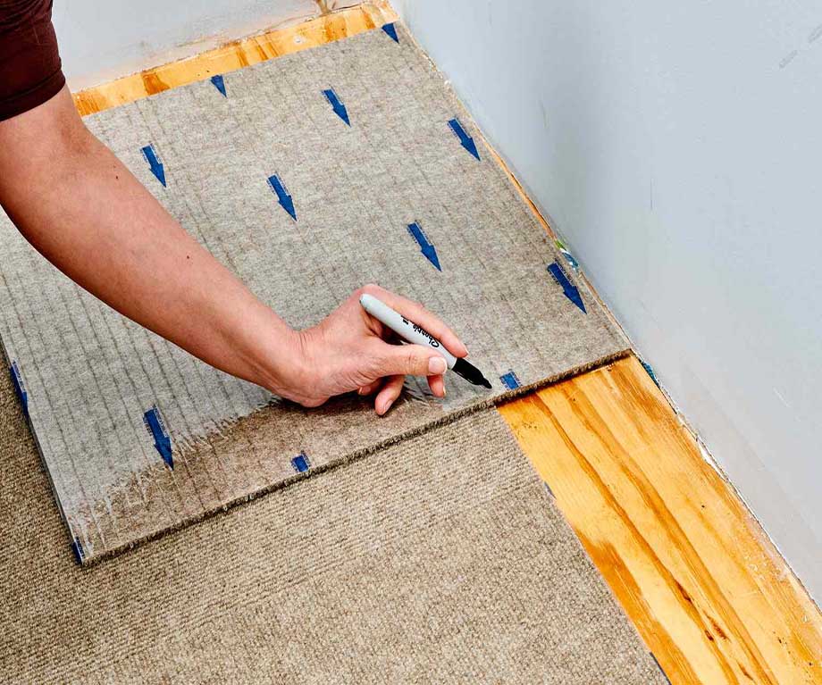 Nên chọn thảm văn phòng dán keo hay không dán keo?